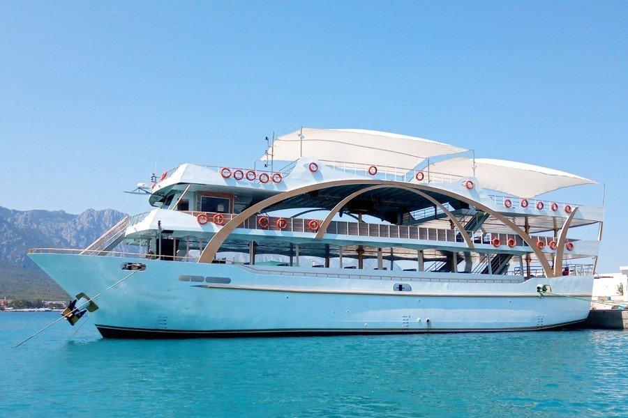 Kemer Megastar Boat Tour