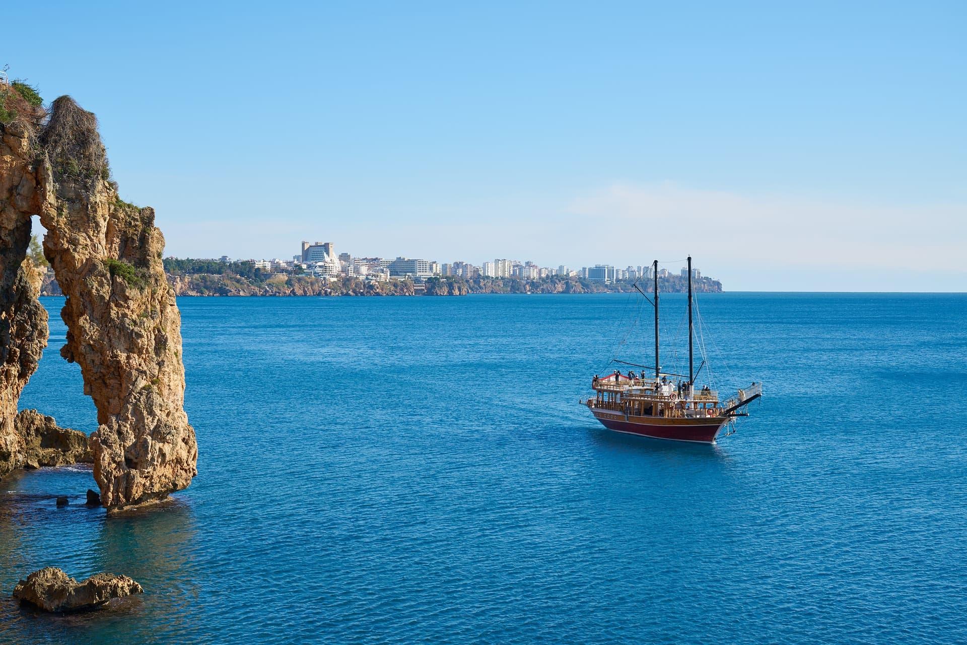 Antalya City Tour with Waterfalls and Panoramic Boat Tour