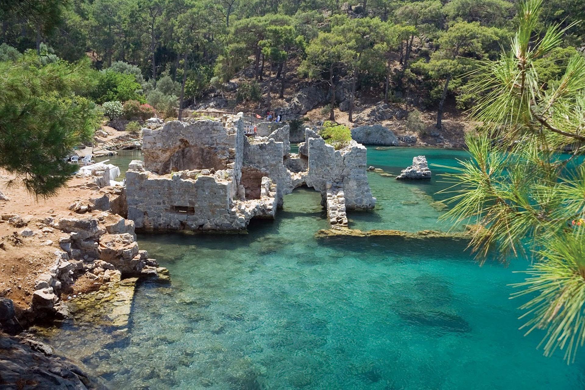 Kemer Megastar Boat Tour